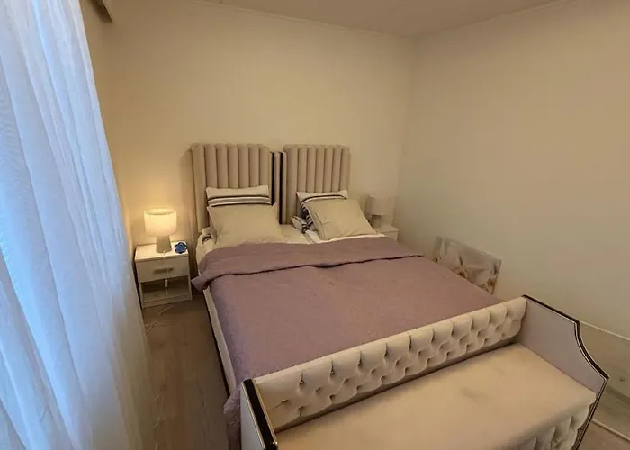 Villa Private House With Sauna And Winter Garden *