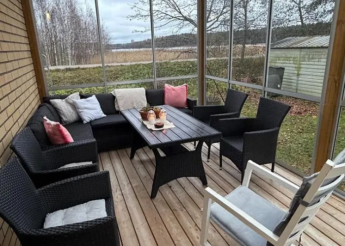 Private House And Winter Garden *