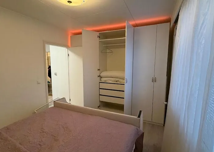 Private House And Winter Garden *